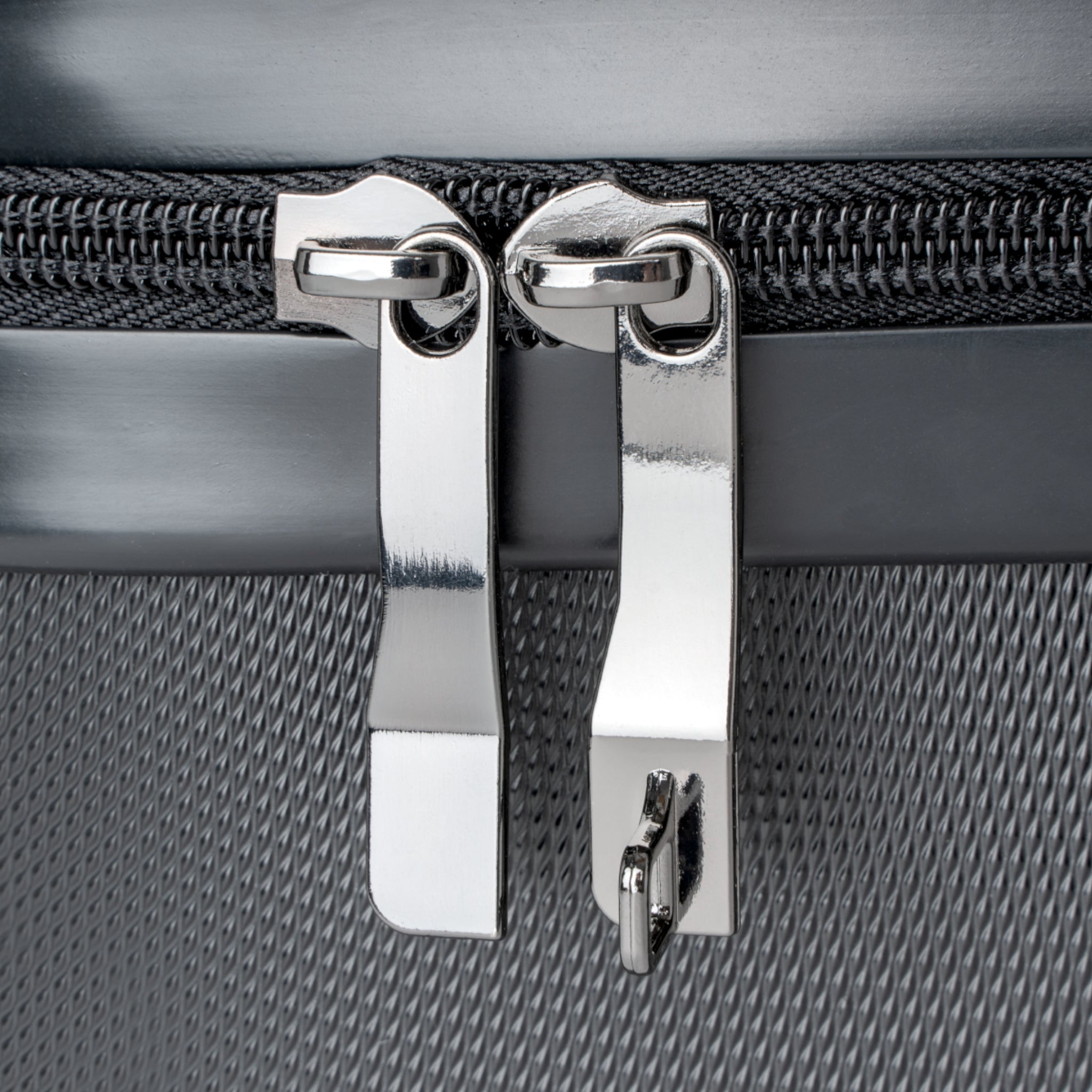 Sahara Stride Hard-Shell Luggage